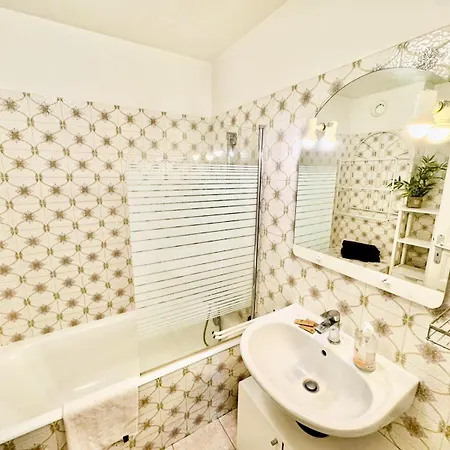 Le Chaleureux Apartment *